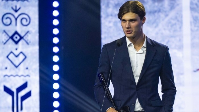 Slafkovský se impuso en la encuesta Mejor deportista del año en hockey sobre hielo