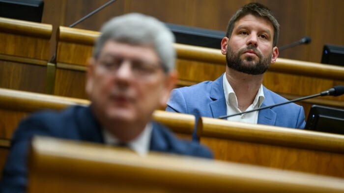 Šimečka califica de escandoloso que el autor de la propuesta para su destitución sea el director del SIS 