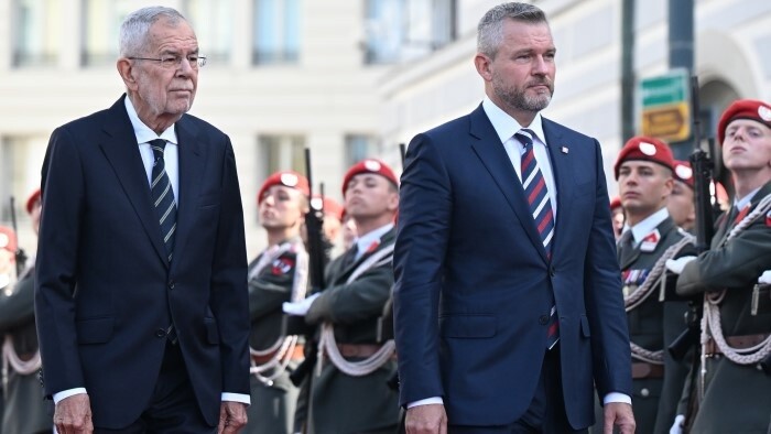 Pellegrini se reúne con Van der Bellen y los eslovacos residentes en Austria