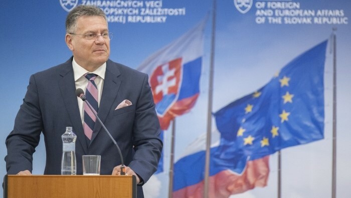 El presidente felicita a Maroš Šefčovič por su nuevo cargo en la CE
