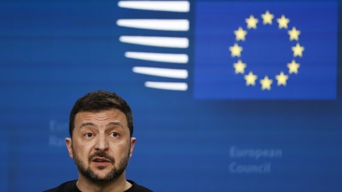 Slovensko by malo Ukrajine pomáhať, povedal ukrajinský prezident
