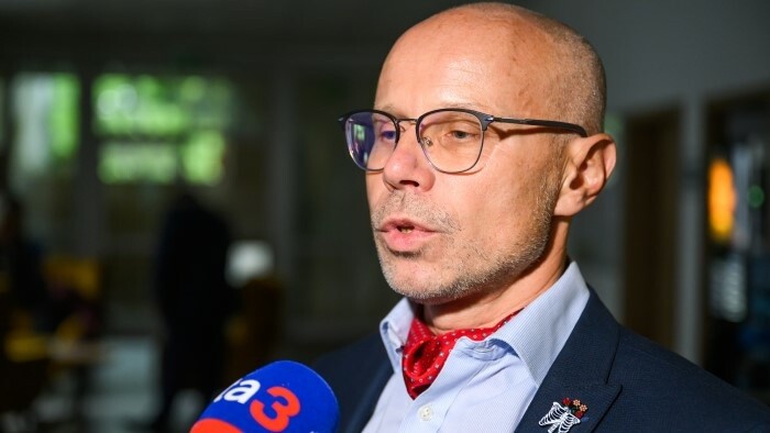 Minister ponúkol zdravotníkom kompromis
