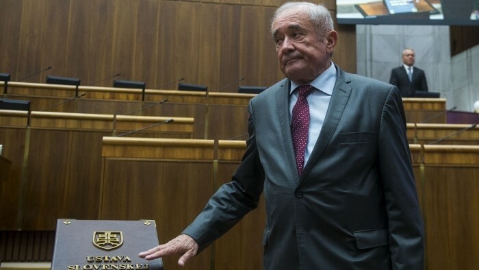 El diputado de Smer-SD Dušan Muňko reforzará el grupo parlamentario de SNS