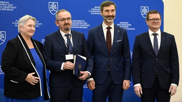 Rozpočet Úradu pre Slovákov v zahraničí zostane rovnaký