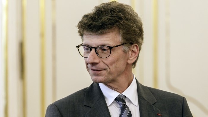 Le ministre du Numérique a discuté de l'IA avec l'ambassadeur de France 