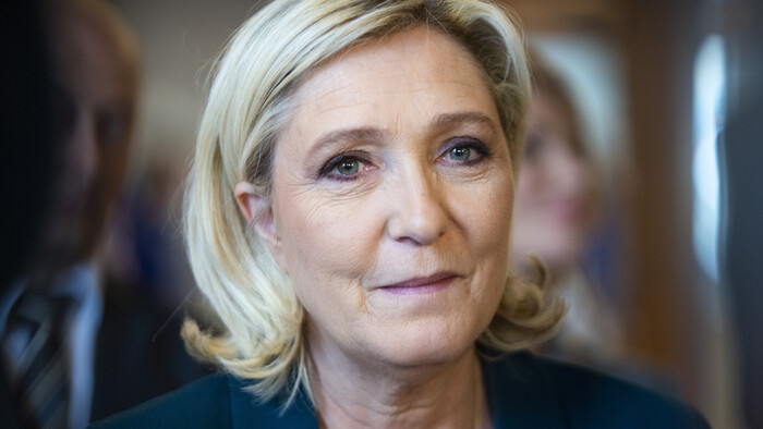 Marine Le Penová čelí možnému politickému pádu
