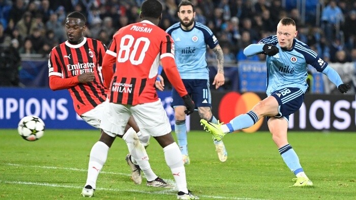 FUTBAL: Slovan doma podľahol AC Miláno 2:3
