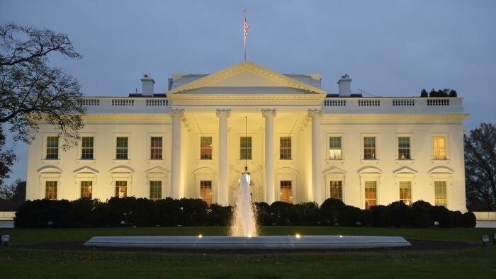 El primer ministro eslovaco habla con Donald Trump
