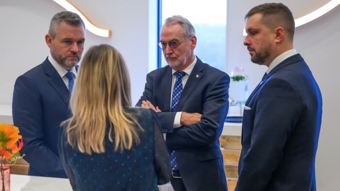 Šaško destaca en Bruselas las negociaciones sobre la competitividad del sector farmacéutico de la UE