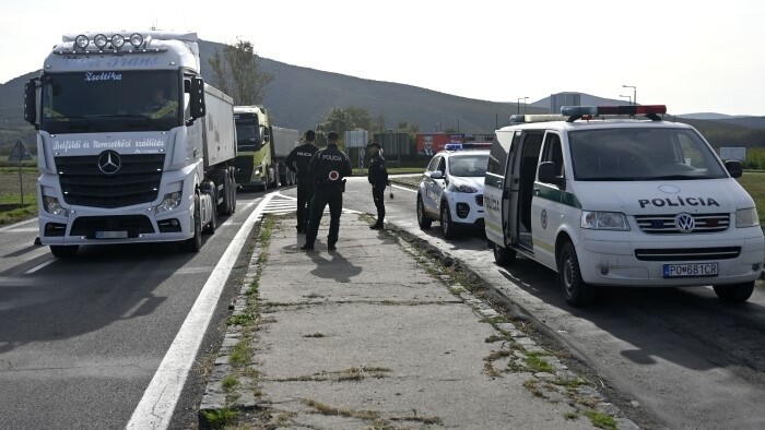 Nelegálna migrácia podľa polície výrazne poklesla