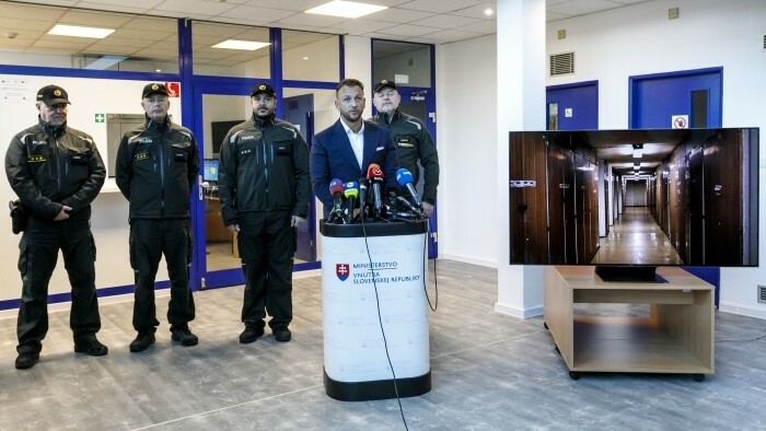 Kolektívnu zmluvu sľubuje podpísať do konca roka 