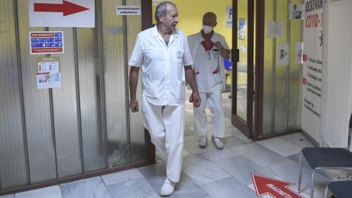 Vyše 1000 lekárov podalo výpovede z nadčasov