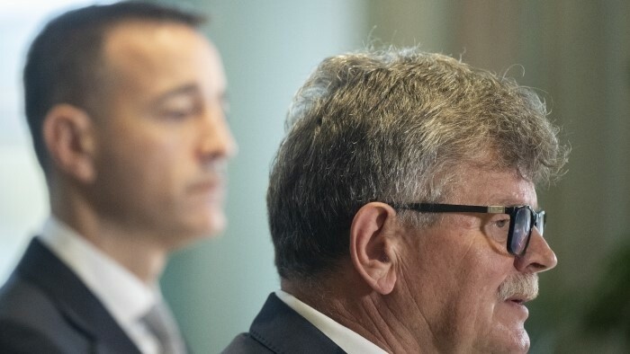 La falta de trabajadores en la educación se podría solucionar aumentando los salarios, asevera líder de los sindicatos