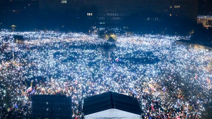 Премьер Р. Фицо об акциях протеста