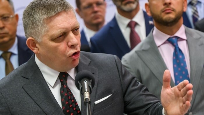 PM discusses energy and constitutional changes in Brussels