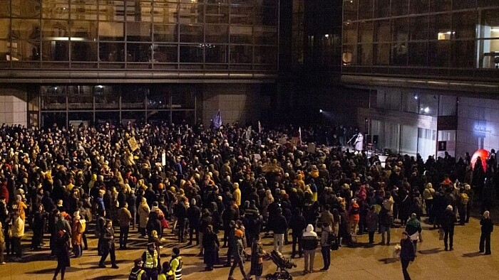 Eslovacos en el extranjero se unen a las protestas celebradas en Eslovaquia