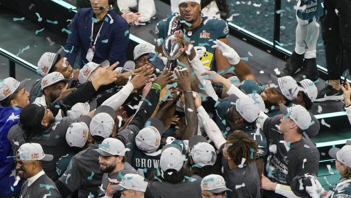 Super_Bowl_Football107231107513_TASR.jpg