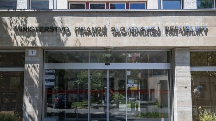 FinMin: State revenue shortfall this year will reach €370 mn, next year €87 mn