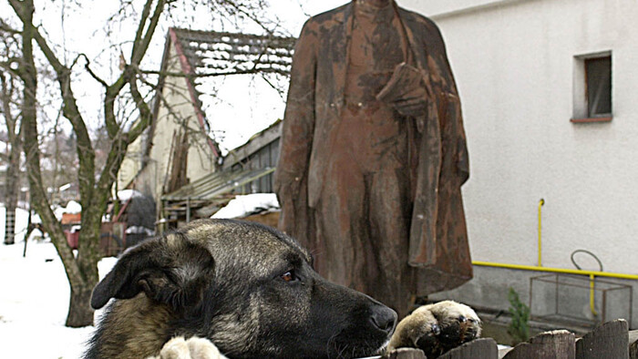 Zamyslenie / Lenin