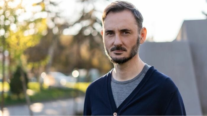 Slovakia communicates like commentator