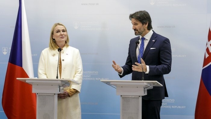 Rokovanie ministrov obrany SR a ČR