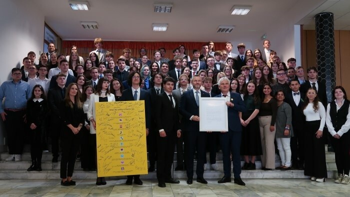 Prezident vyzval mladých na zapojenie sa do verejného života