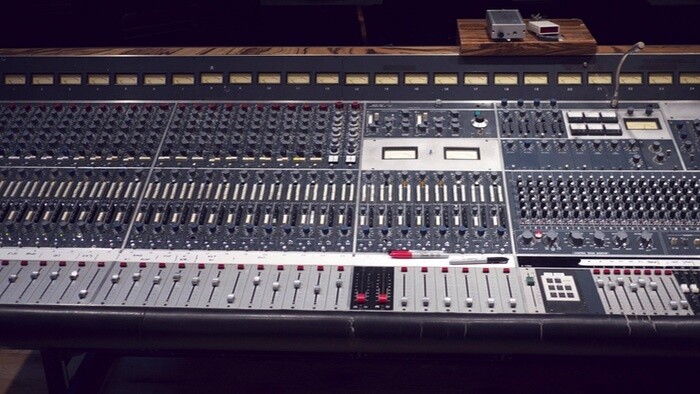 Neve 8086