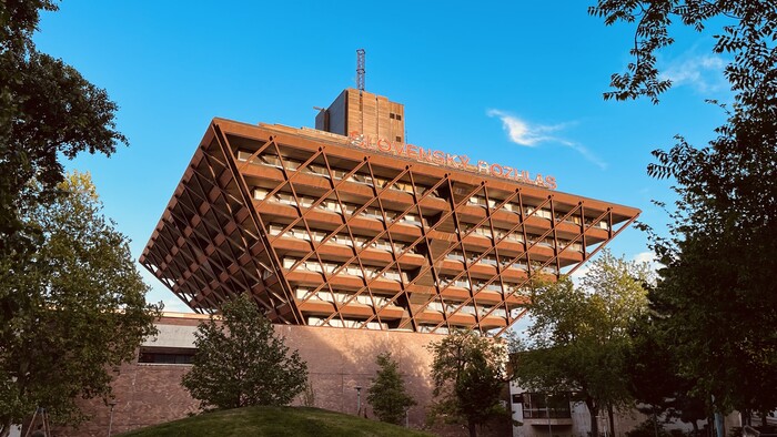 Dokument Prečo pyramída?