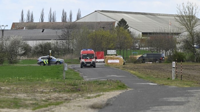 Zostáva stále 5 ohnísk