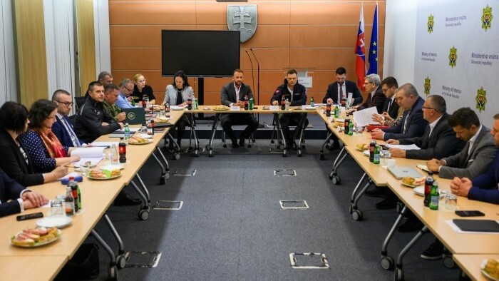 El equipo de crisis se hace cargo de la situación de emergencia 