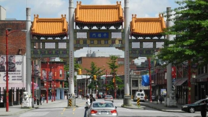 Economy and Finance Ministers holding talks on trade and economic cooperation in China