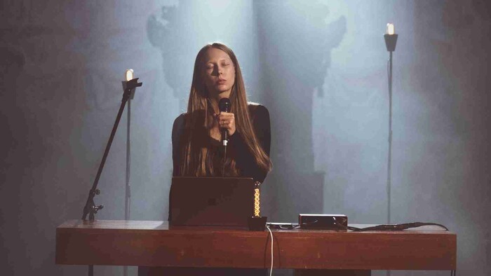Doma je doma / Adela Donoval 