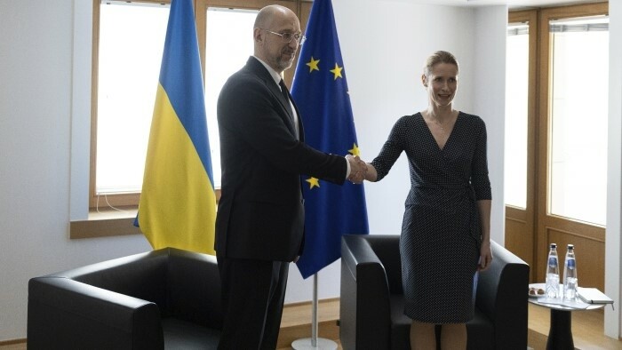 Ohradil sa voči slovám Kallasovej 