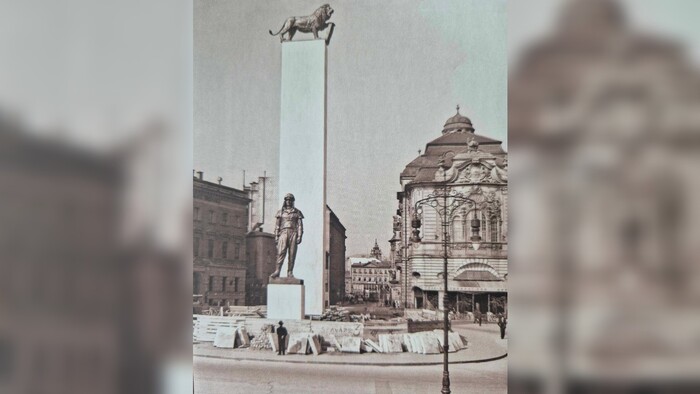 Strhujúce osudy Štefánikovho pamätníka v Bratislave - 1. časť