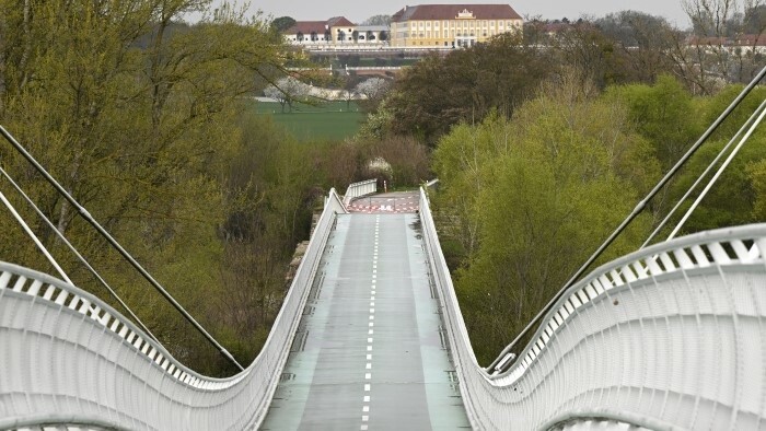 Rakúsko predĺžilo kontroly 