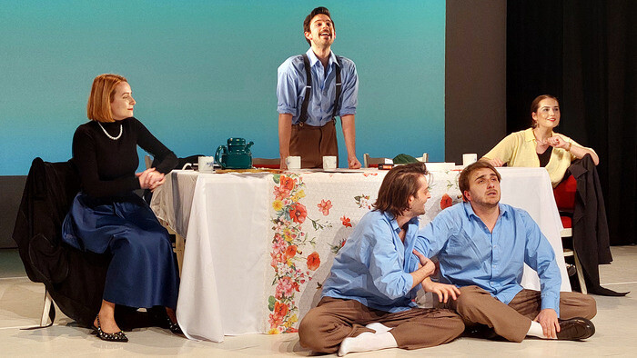 Das mehrsprachige Pressburg als Theaterstück im Divadlo Ifjú Szivek