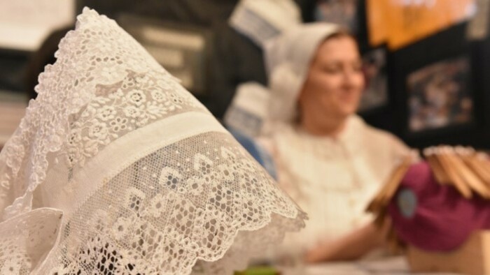 El encaje de bolillos de Gemer se incorpora a la lista del patrimonio cultural de Eslovaquia