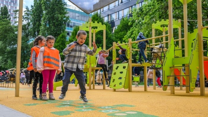 Conférence à Bratislava : « Commençons par les enfants »