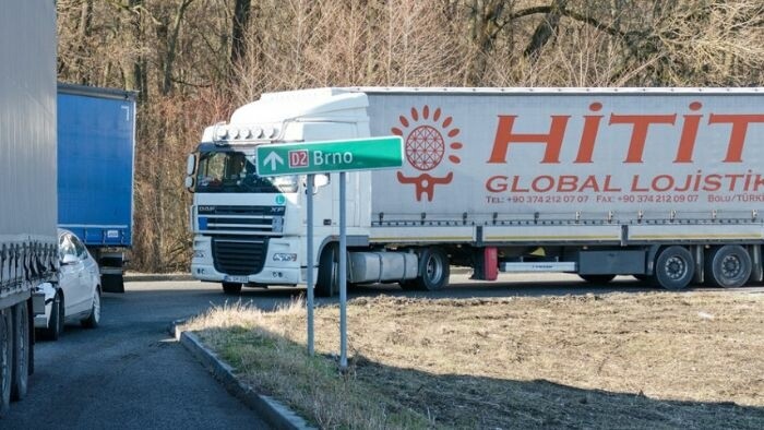 Czech Republic to scrap measures on border with Slovakia as of midnight