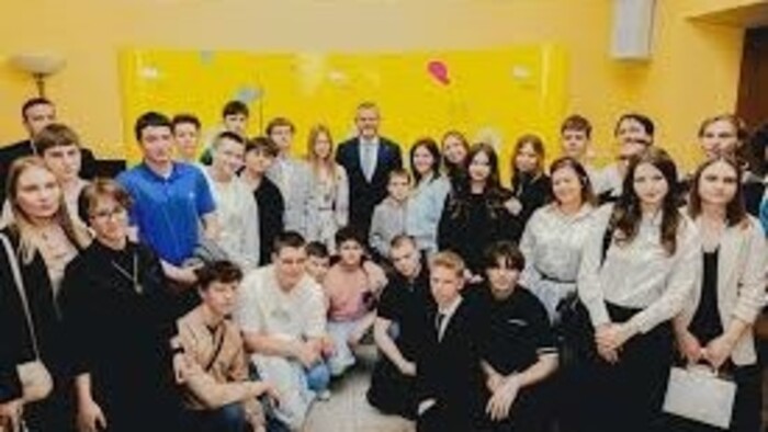 8 familles récompensées pour leur aide à l’enfance