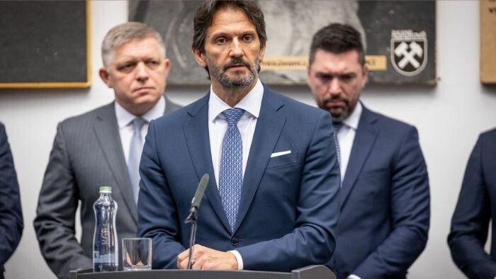 Opposition criticizes Defence Minister Kaliňák over spending and military gaps