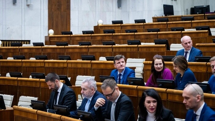 Odvolávanie štyroch ministrov