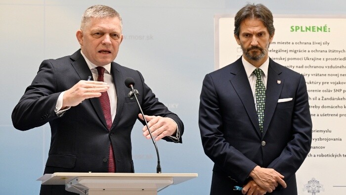 Robert Fico na návšteve rezortu obrany