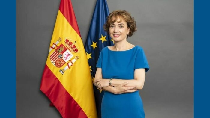 Foreign Minister honors Spanish Ambassador for strengthening ties