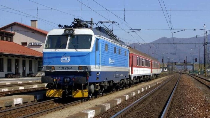Na Liptov sa vrátila legenda medzi elektrickými rušňami 