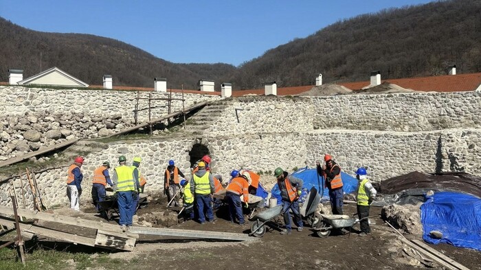 Dobrovoľníci zachraňujú a obnovujú kultúrne pamiatky