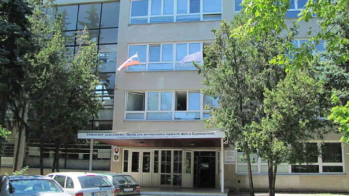 Študentská žiarovka života