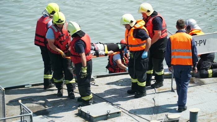 Simulation de collision de deux navires sur le Danube 