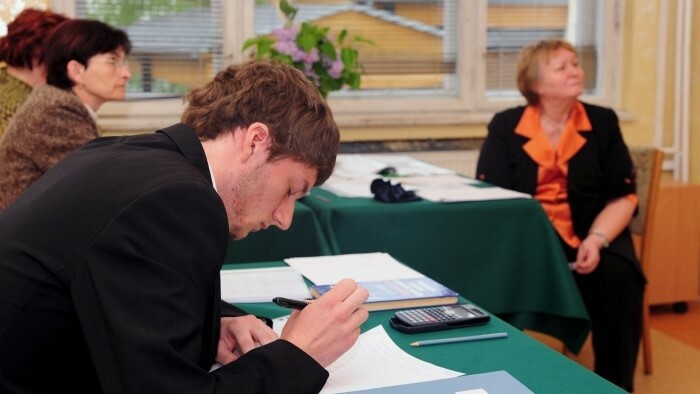 Los primeros alumnos se someterán a examen obligatorio de matemáticas en el curso 2030/31