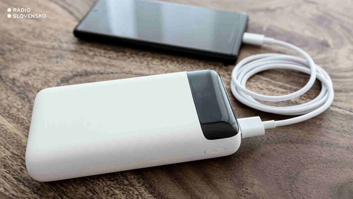 Bratislavské letisko upozorňuje na pravidlá prepravy power bánk